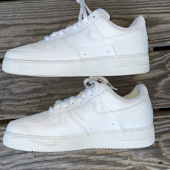 ALL WHITE AIR FORCE 1 IN EXCELLENT CONDITION (size 12 Men’s) - Picture 11 of 13